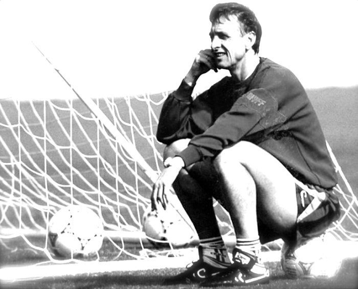 Cruyff-football-sport-collectif-éducation