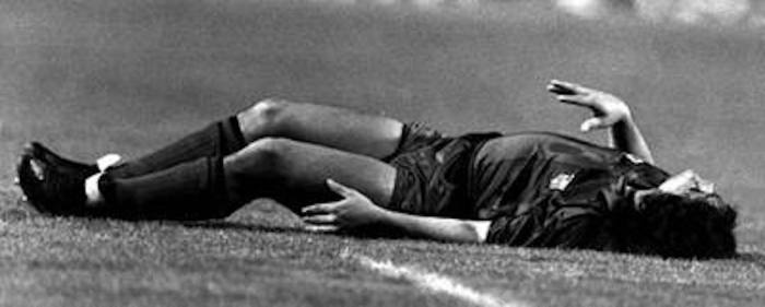 maradona blessé